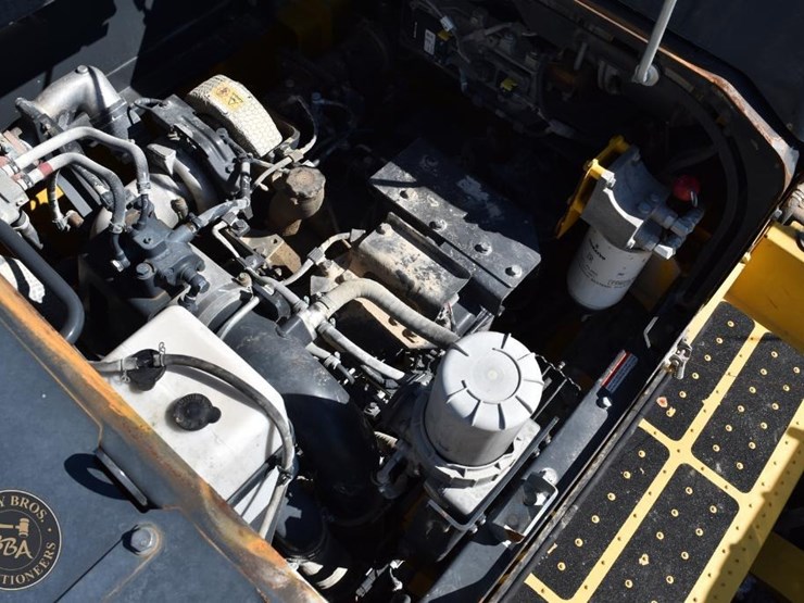 2019-komatsu-pc490-lc-11-image-52