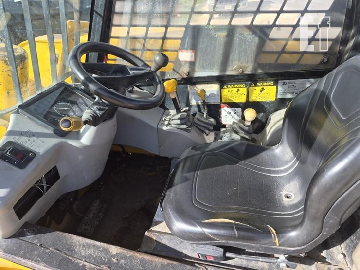 2000-jcb-520-image-14