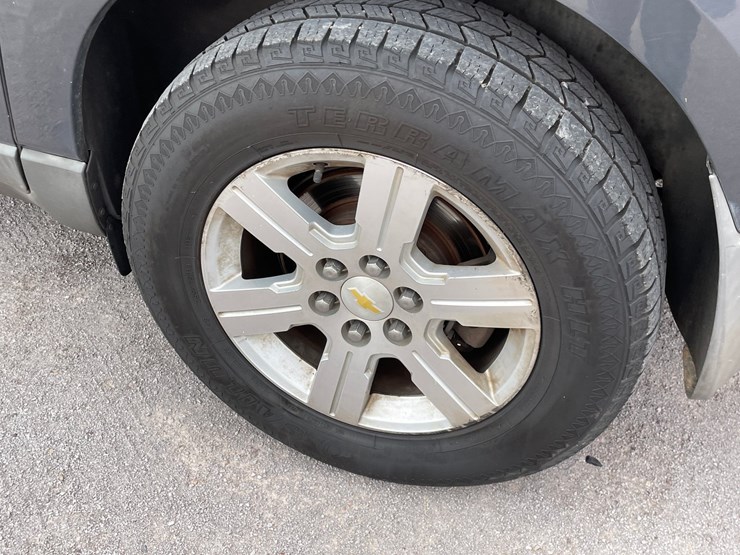 2010-chevrolet-traverse-image-16