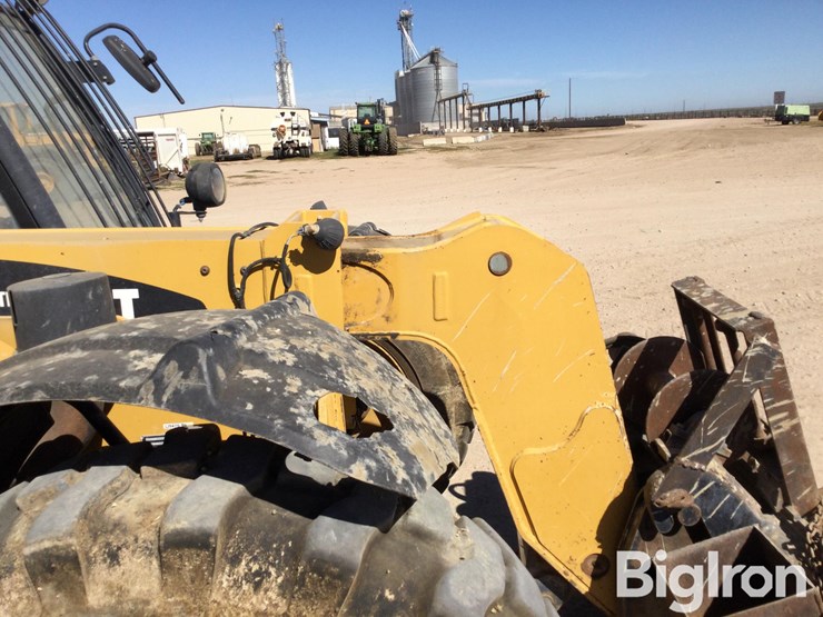 2009-caterpillar-th407-image-11