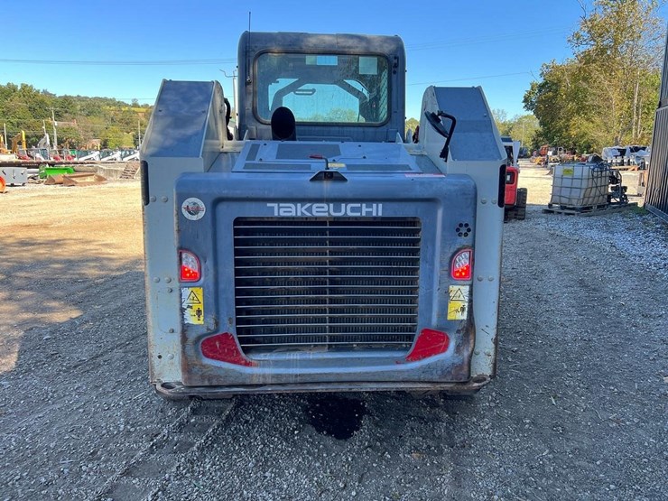 2022-takeuchi-tl12r2-image-5