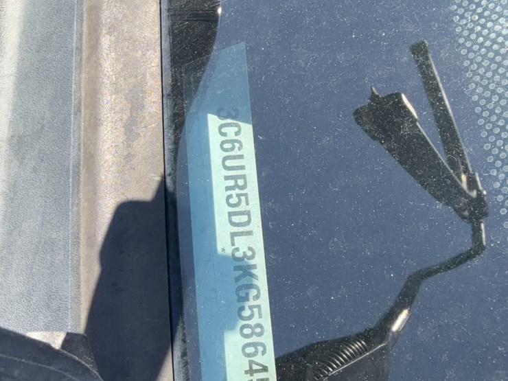 2019-dodge-2500-image-35