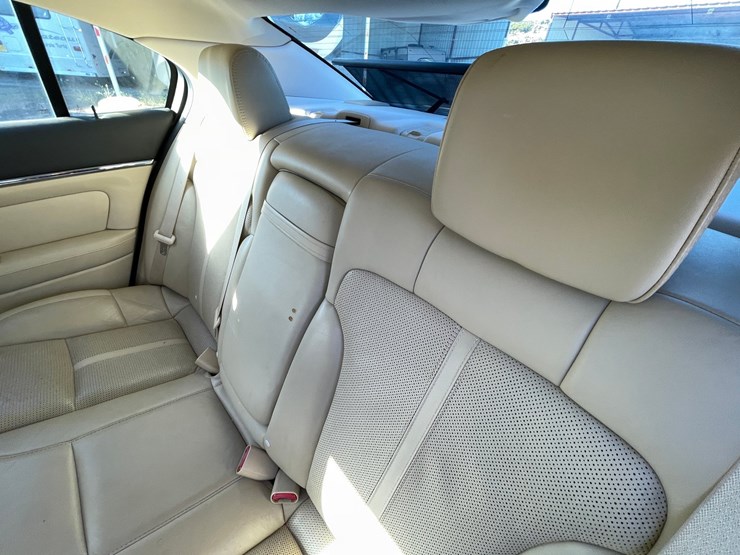 #2759-•-2010-lincoln-mks-(has-nm-title)-image-24