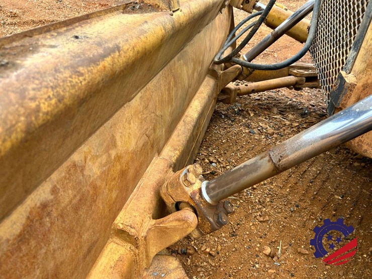 caterpillar-d4d-image-14