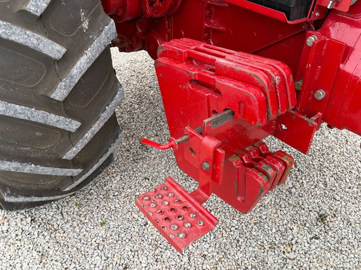 farmall-1066-turbo-row-crop-puller-image-24