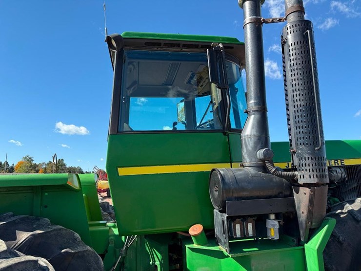 john-deere-8450-image-17