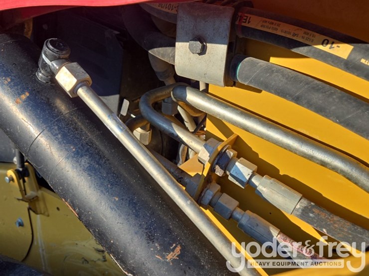 2019-caterpillar-299d2-image-32