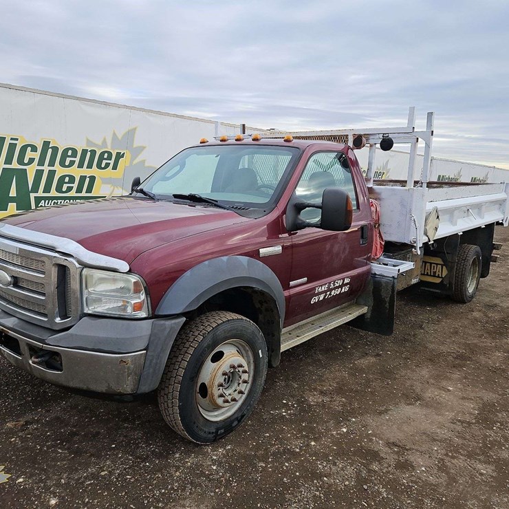 2005 FORD F550