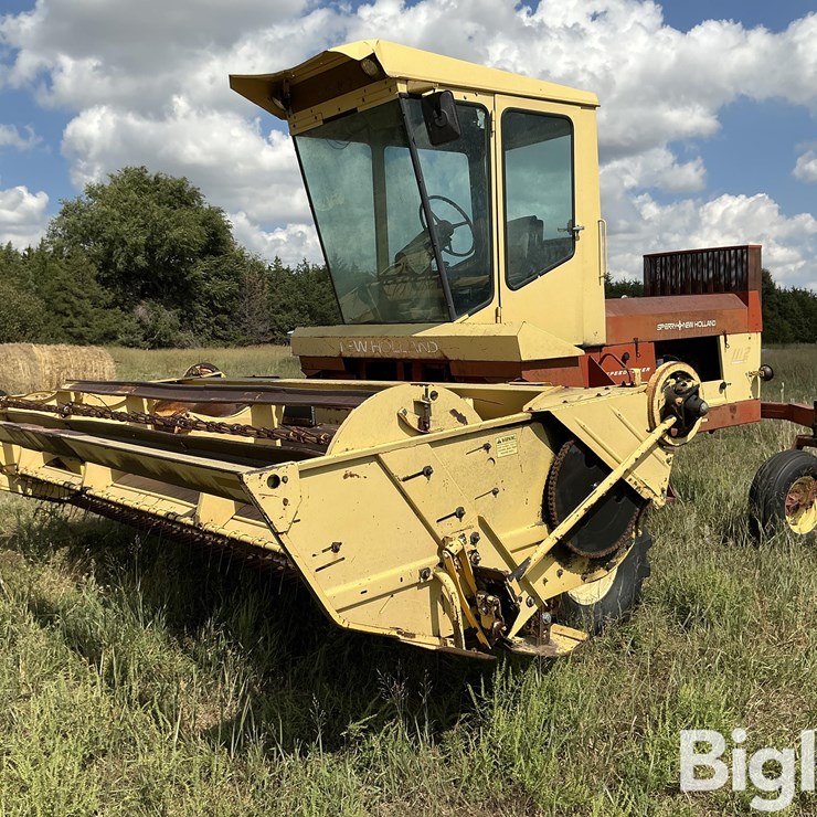 NEW HOLLAND 1112