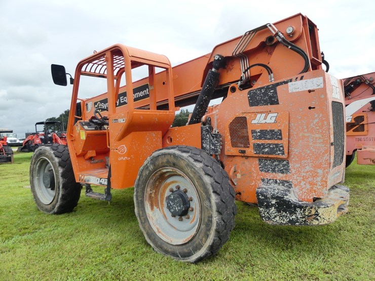 2019-jlg-6042-image-4