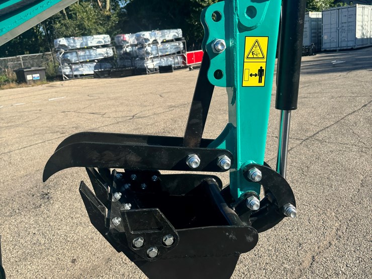 2026-unused-mh13rx-mini-excavator-image-3