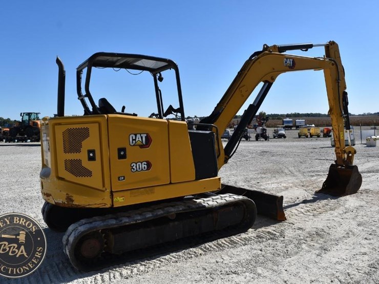 2021-caterpillar-306cr-image-21