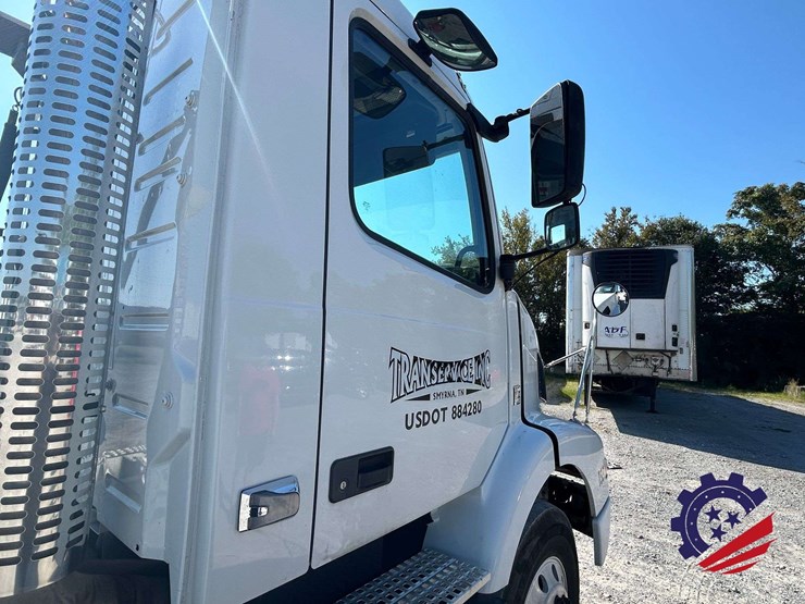 2014-volvo-vnm42t-s/a-truck-tractor-image-18