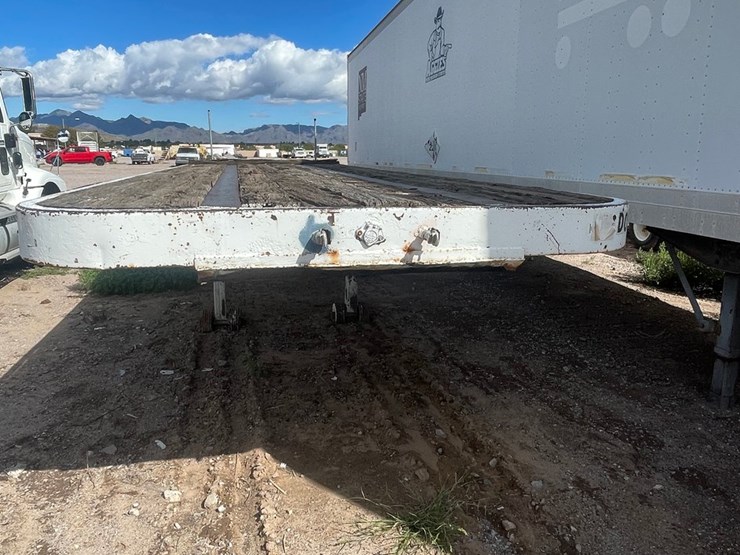 #2770-•-1966-hobbs-flatbed-trailer-(has-nm-title)(offsite-at-nmsu)-image-5