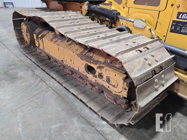 2021-caterpillar-d3-lgp-image-40