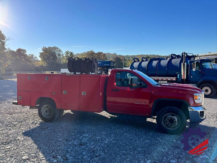 2019-gmc-sierra-3500-image-4