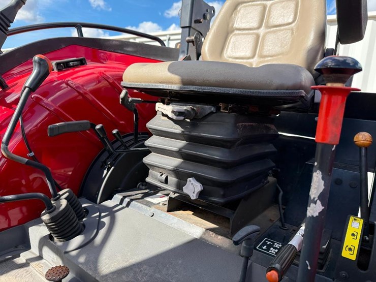 case-ih-farmall-80-image-45