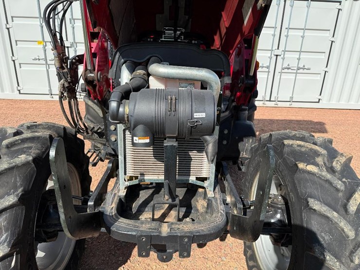 case-ih-farmall-80-image-38