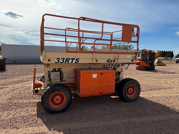 jlg-33rts-image-4