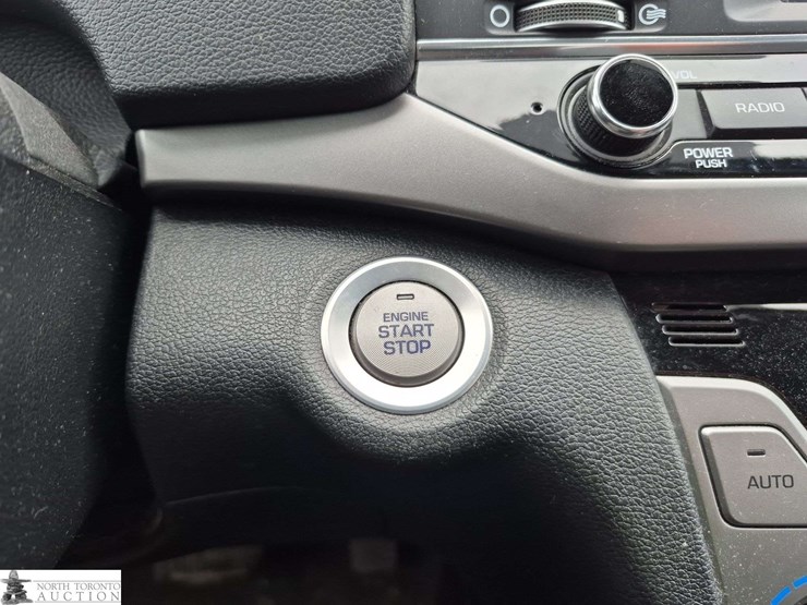 2017-hyundai-elantra-gl-4dr-sedan-image-21