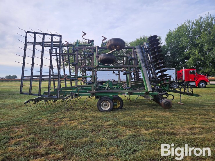 john-deere-726-image-4
