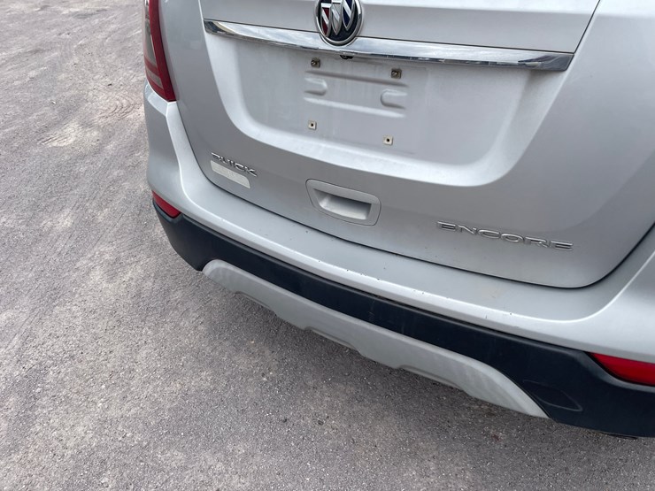 2017-buick-encore-image-16