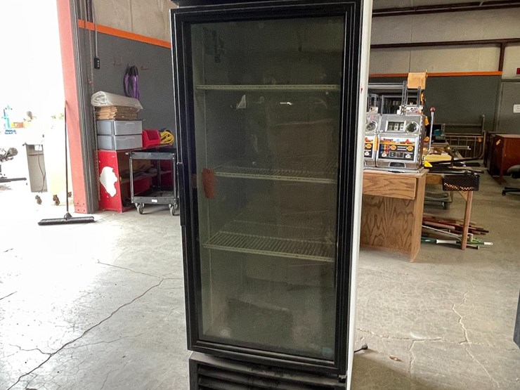 #4673-•-true-commercial-fridge-image-21