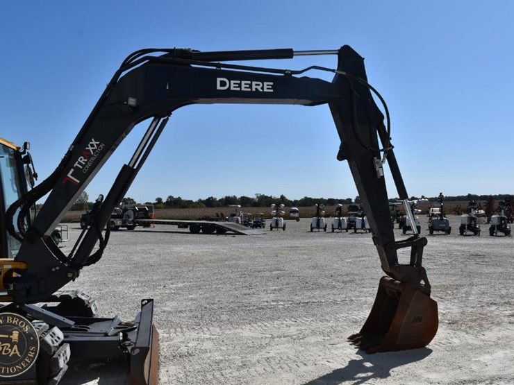 2023-deere-85-p-tier-image-10