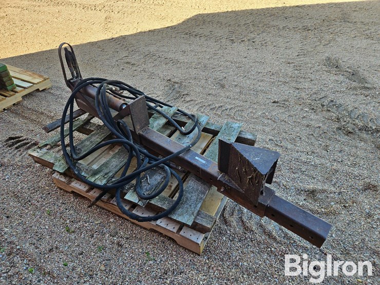 hydraulic-log-splitter-image-4