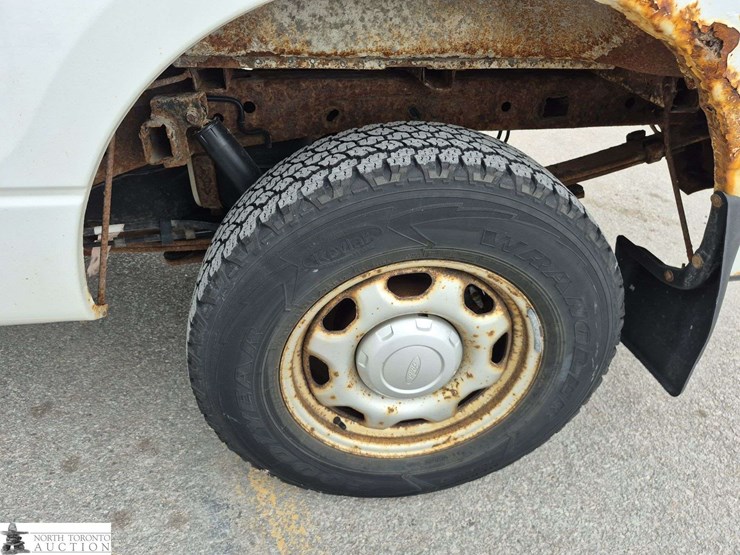 2011-ford-f150-image-24