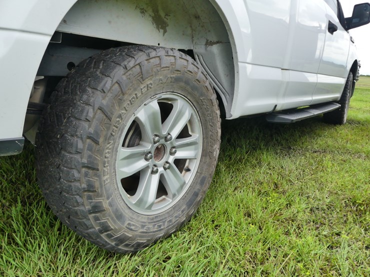 2017-ford-f150-xl-image-6