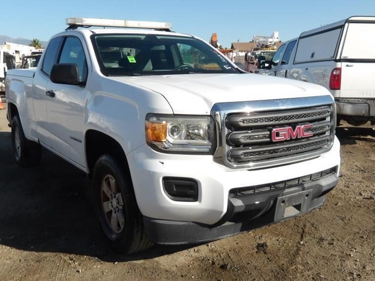 2016-gmc-canyon-image-2