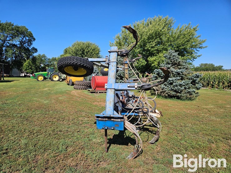 9-knife-anhydrous-applicator-image-8