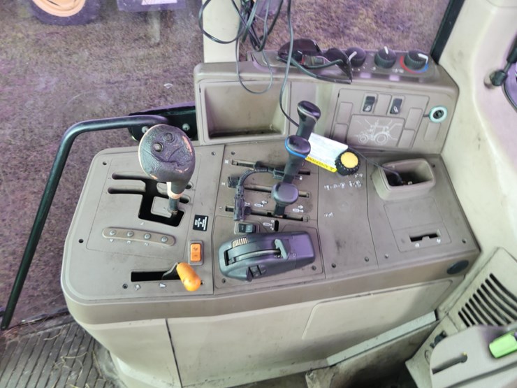 john-deere-7130-image-12
