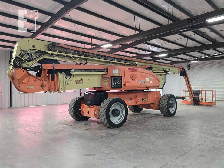 2016-jlg-1250ajp-image-3