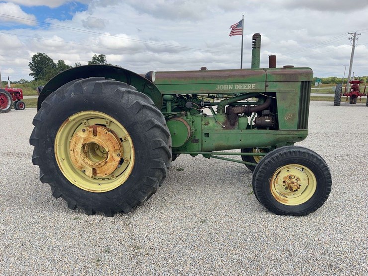 1954-john-deere-60-image-2