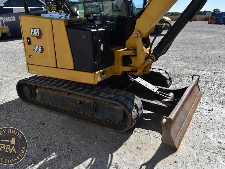 2023-caterpillar-306cr-image-29