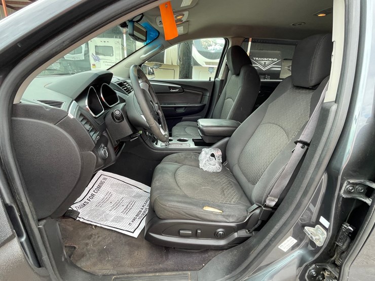 #2768-•-2001-toyota-camry-(title-in-delay)-image-153