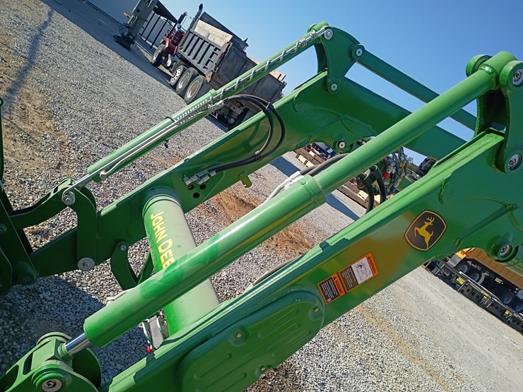 2023-john-deere-540m-image-13