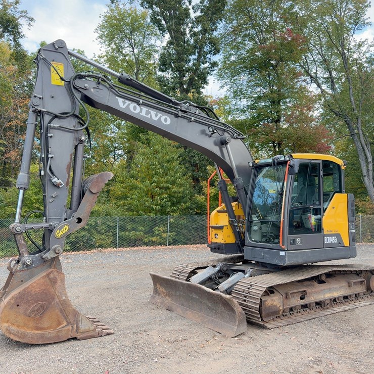 2019 VOLVO ECR145EL