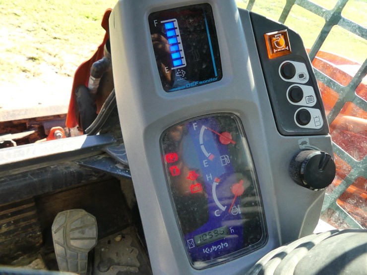 kubota-svl97-2-image-18