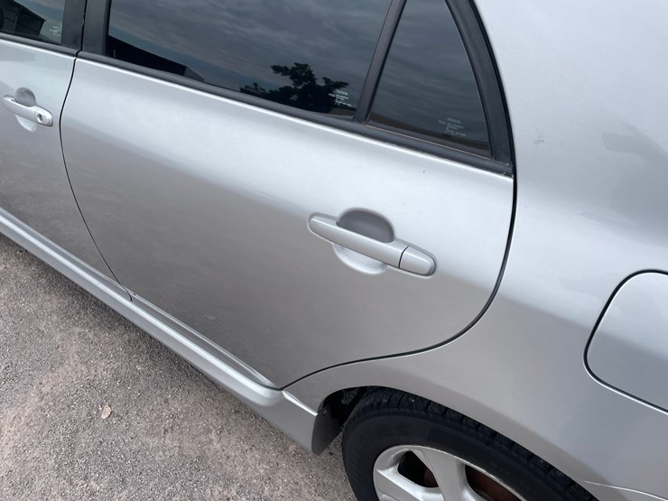 #2765-•-2011-toyota-corolla-(title-in-delay)-image-25