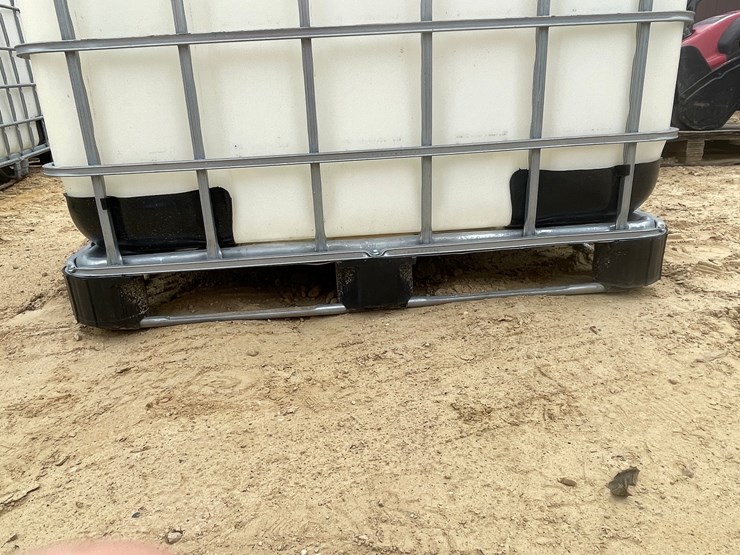 #3044-•-caged-poly-water-totes-image-9