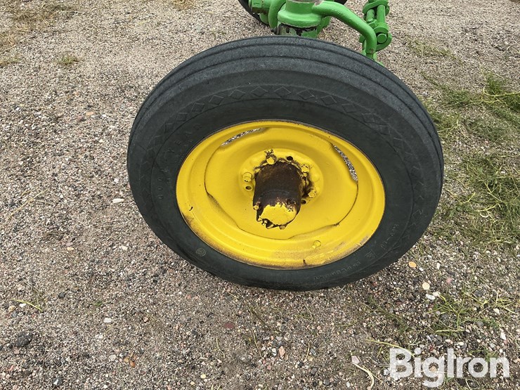 1945-john-deere-b-image-17