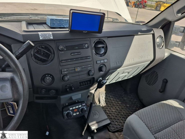 2015-ford-f350-image-12