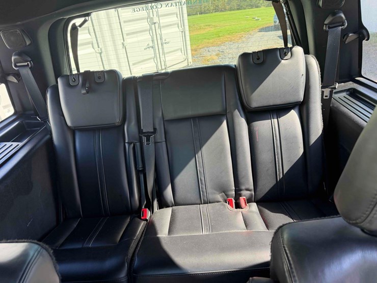 2015-lincoln-navigator-image-13