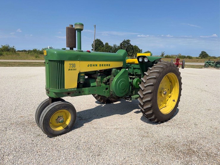 john-deere-730-image-1