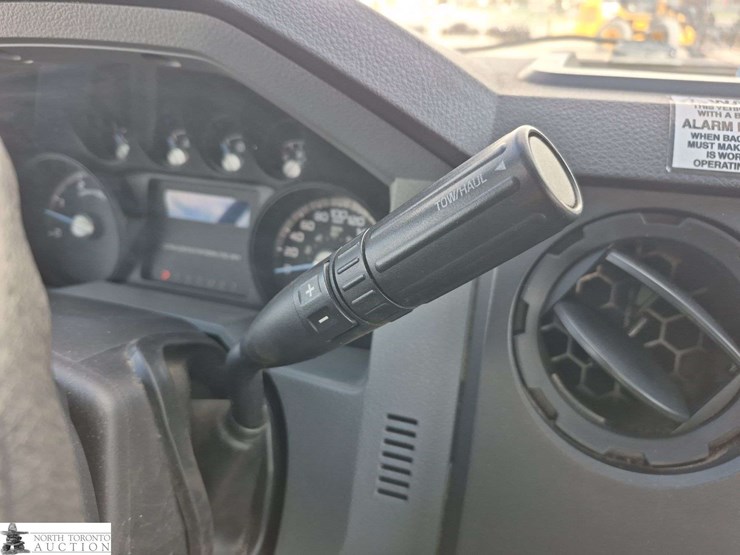 2015-ford-f350-image-19