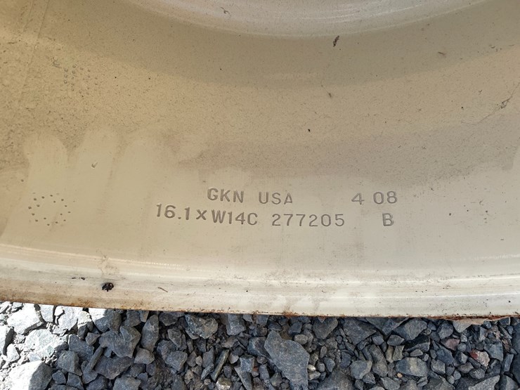#3027-•-(2)-16"-implement-rims-image-6