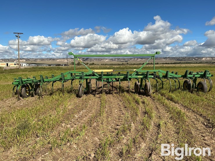 john-deere-1610-image-6